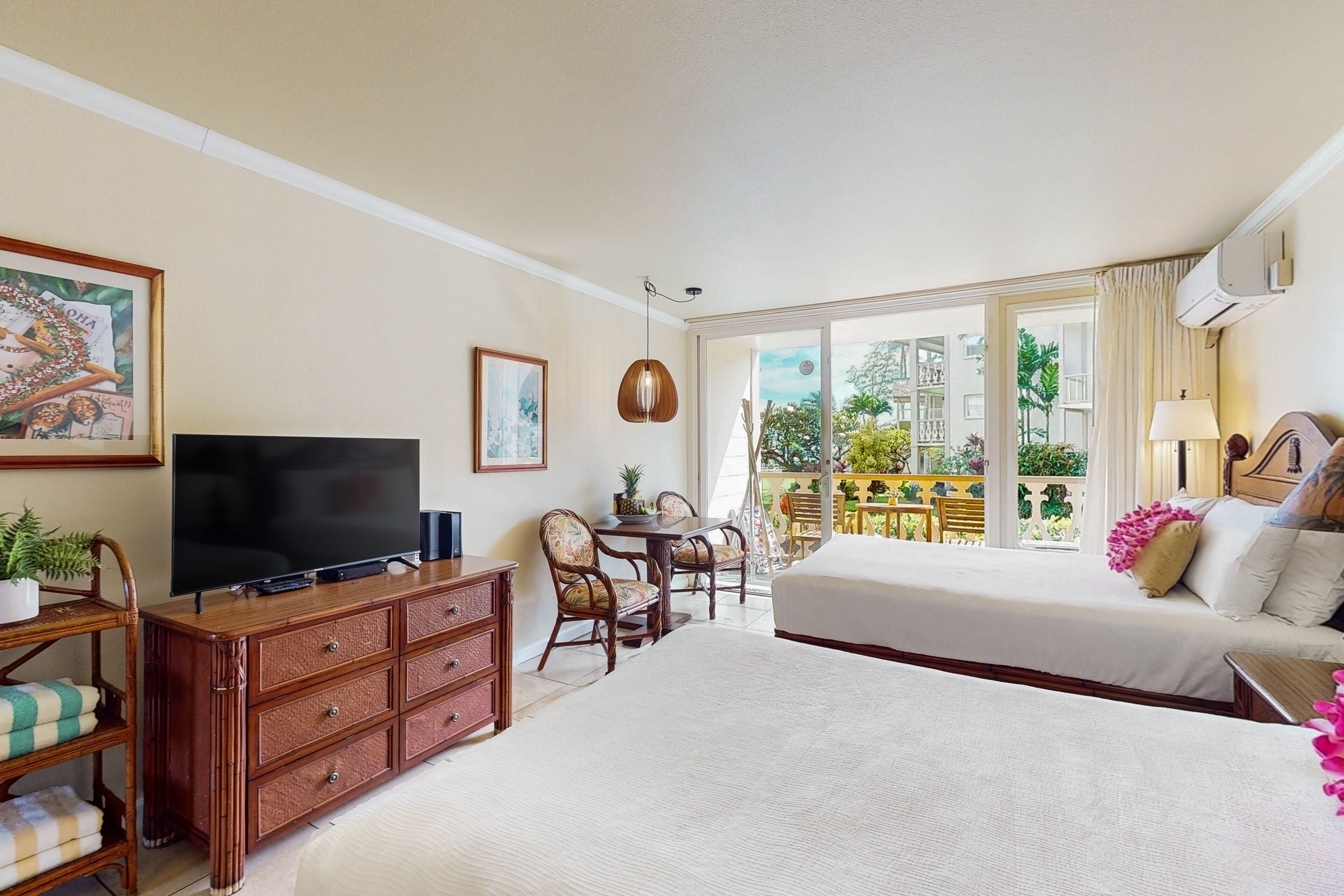 Iron/ironing board, free internet, bed sheets, wheelchair access