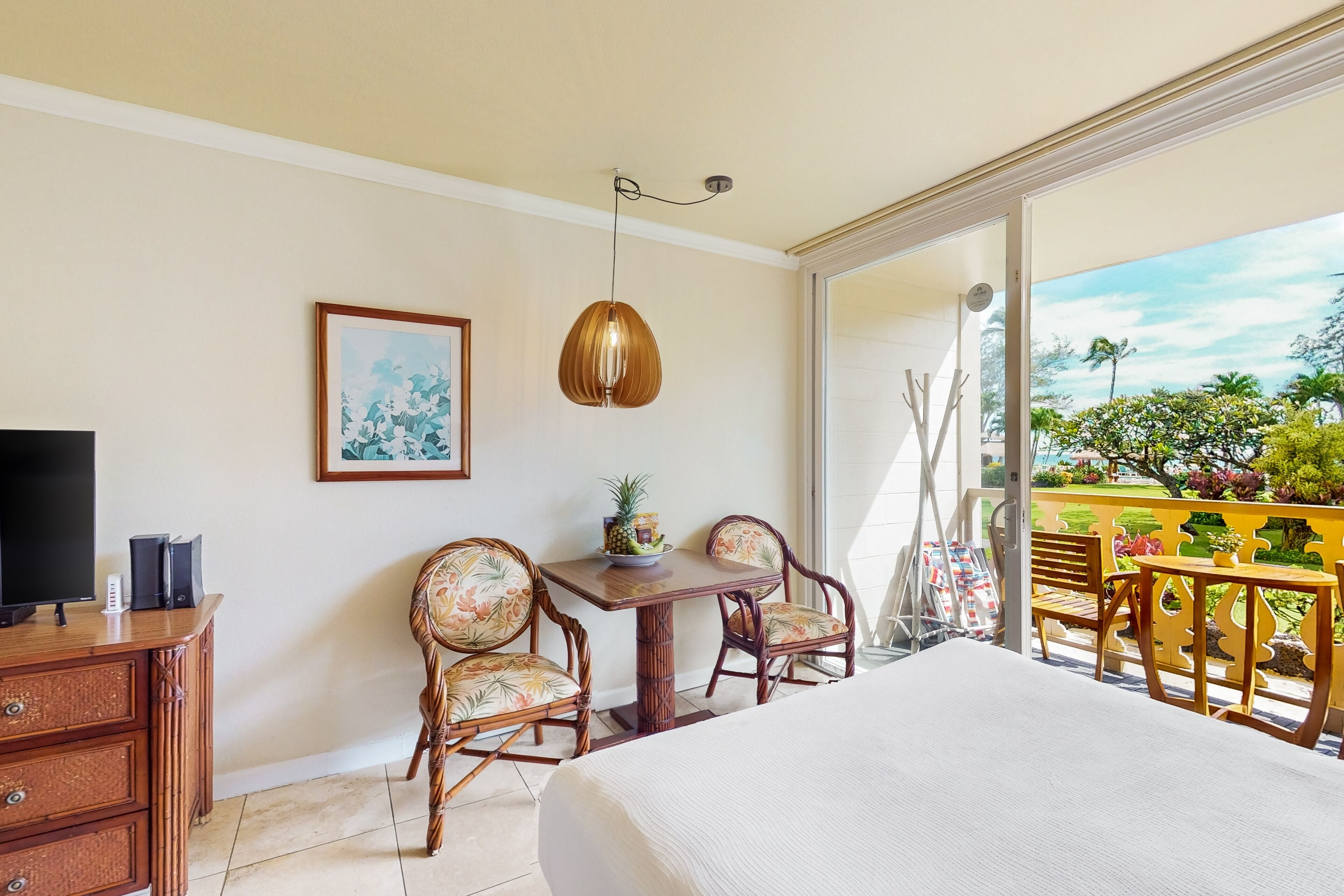 Iron/ironing board, free internet, bed sheets, wheelchair access