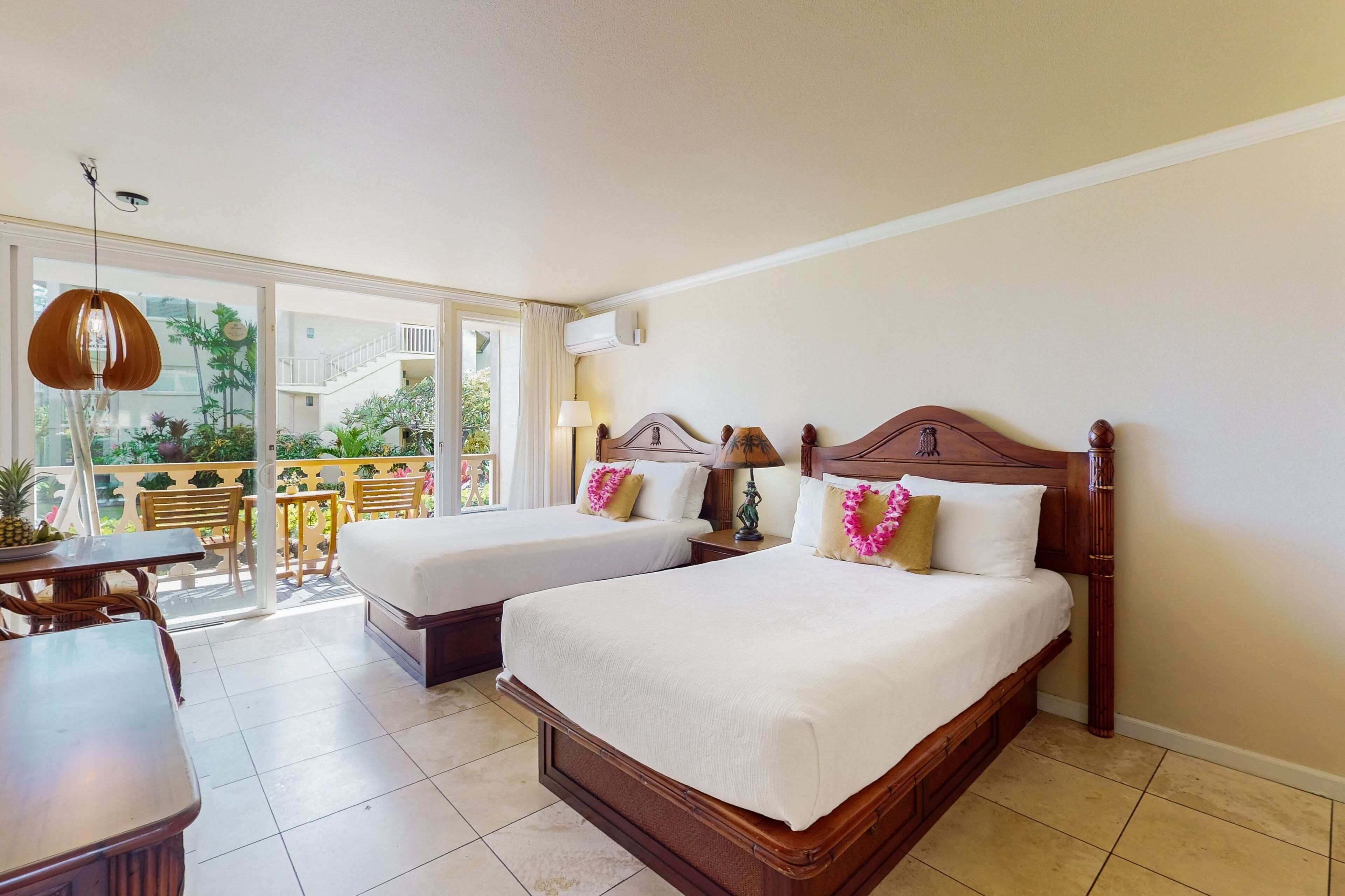 Iron/ironing board, free internet, bed sheets, wheelchair access