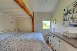 2 habitaciones, decoración personalizada y muebles diferentes 