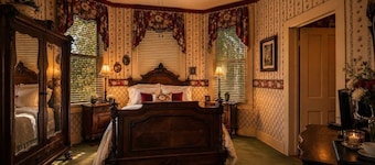 Sam Rayburn Suite • Quiet Bonham Stay