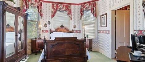 1 dormitorio, tabla de planchar con plancha, wifi y ropa de cama