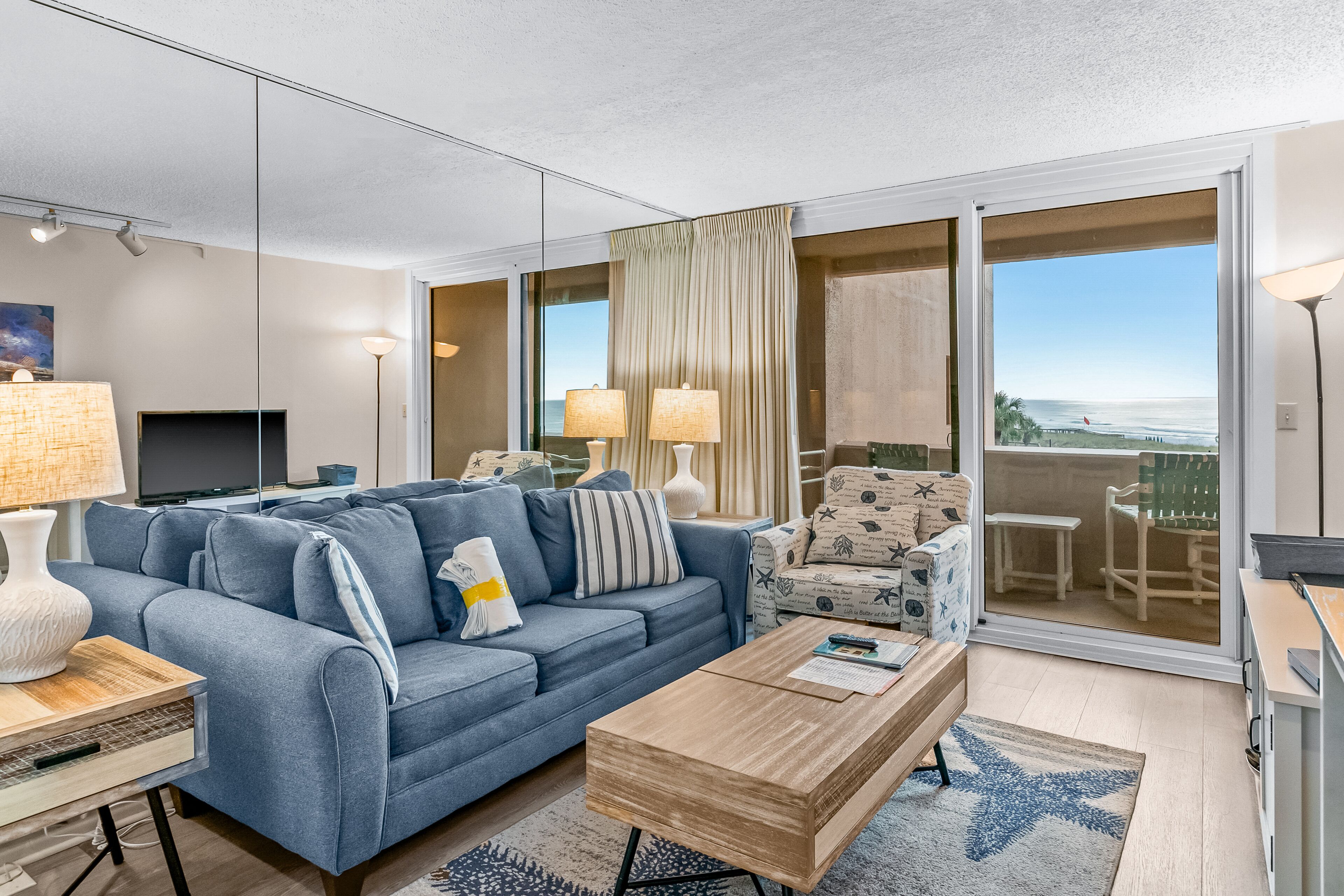 Gulf-view condo with beach pavilion, balcony, heated pool, hot tub, gym, tennis