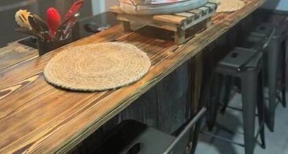 Whiskey Rock Lodge- Hot Tub -sleeps up to 14