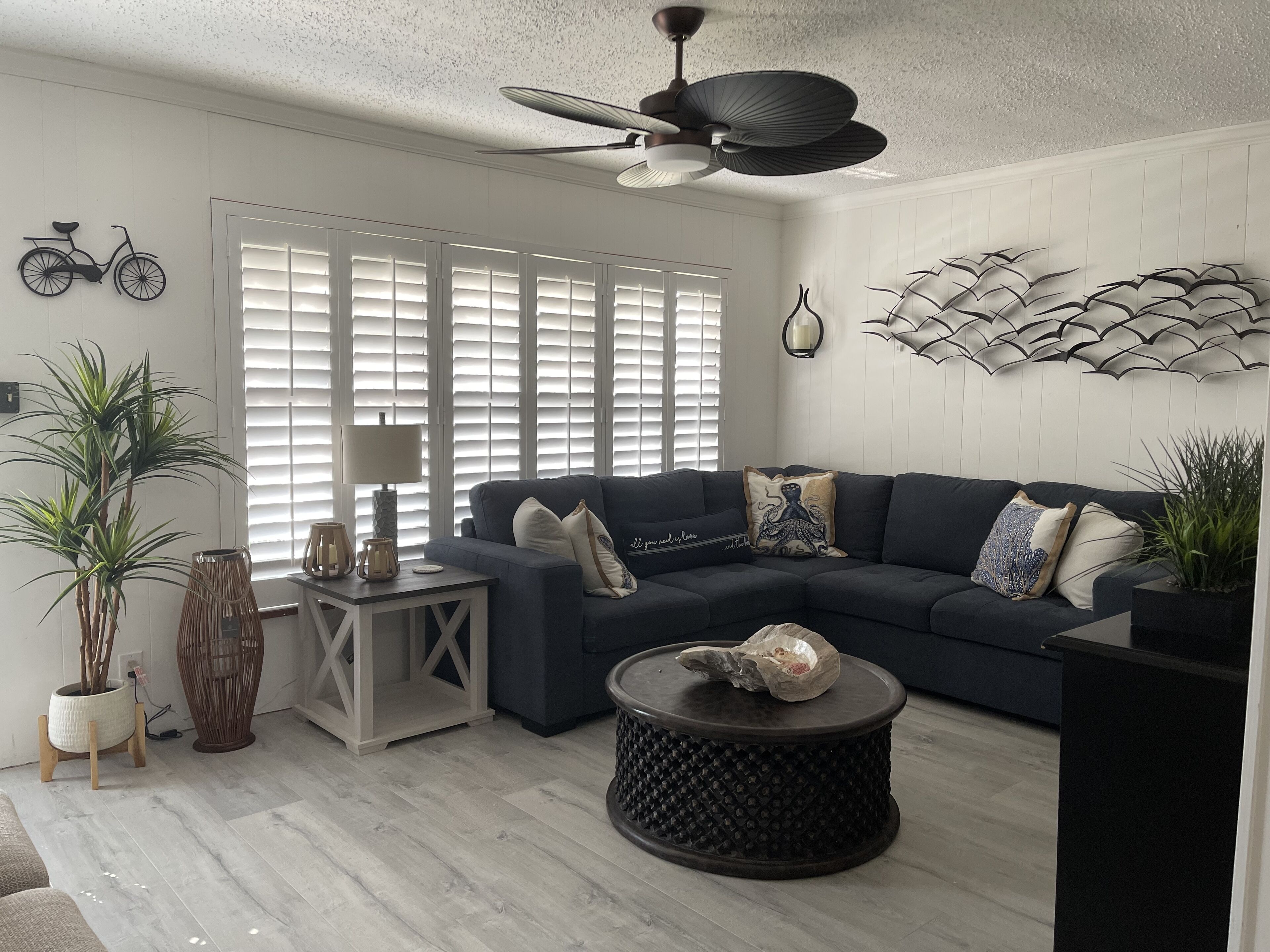Cozy Beach Cottage walk to beach!