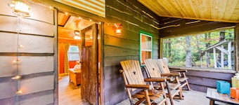 Peaceful cabin minutes from Gore Mountain with wood stove, porch, firepit