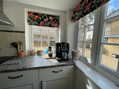 Cosy Rural Annex, Free Parking, Walkable to Frome Town Centre