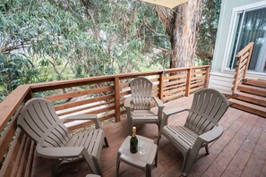 Terrace/patio - Peaceful tiny home with two queens and a loft (San Luis Obispo)