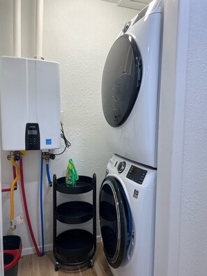 Interior - Updated Bungalow - Close to town and 30 min from Lubbock! (Brownfield)