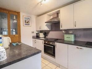Ferienhaus | Eigene Küche | Kühlschrank, Geschirrspüler, Kochgeschirr/Geschirr/Besteck