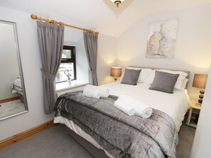 3 bedrooms, individually decorated, individually furnished, free WiFi - Bridgeway House (Blaenau Ffestiniog)