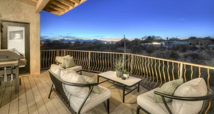 Upscale 1,200-foot spa retreat with fireplace, grill, and mountain views