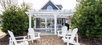 On the Beach!  Old Homestead Family Retreat