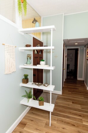 Interior - Mid-Century Modern Themed Surf House (Vermilion)