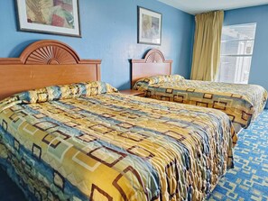 Escrivaninha, Wi-Fi de cortesia, roupa de cama