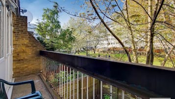 Standard Quadruple Room | Balcony