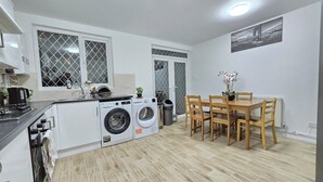 Uklassifisert bilde, 2 av 90, knapp