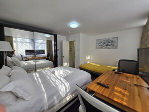 Standard-Doppel- oder -Zweibettzimmer, mit Bad, Gartenblick (Grendon Room 3) | Bettwäsche aus ägyptischer Baumwolle, hochwertige Bettwaren