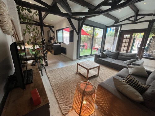 Maison bohème Orléans centre Parking jardin