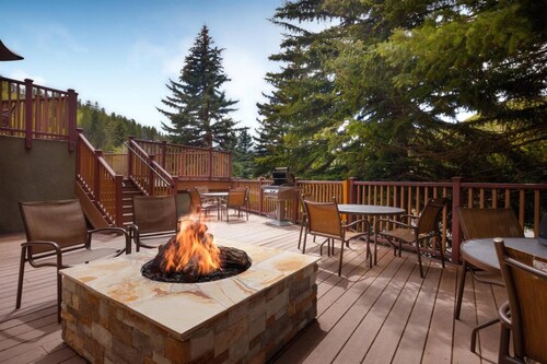 West Vail 2 Bedroom Condo at Streamside