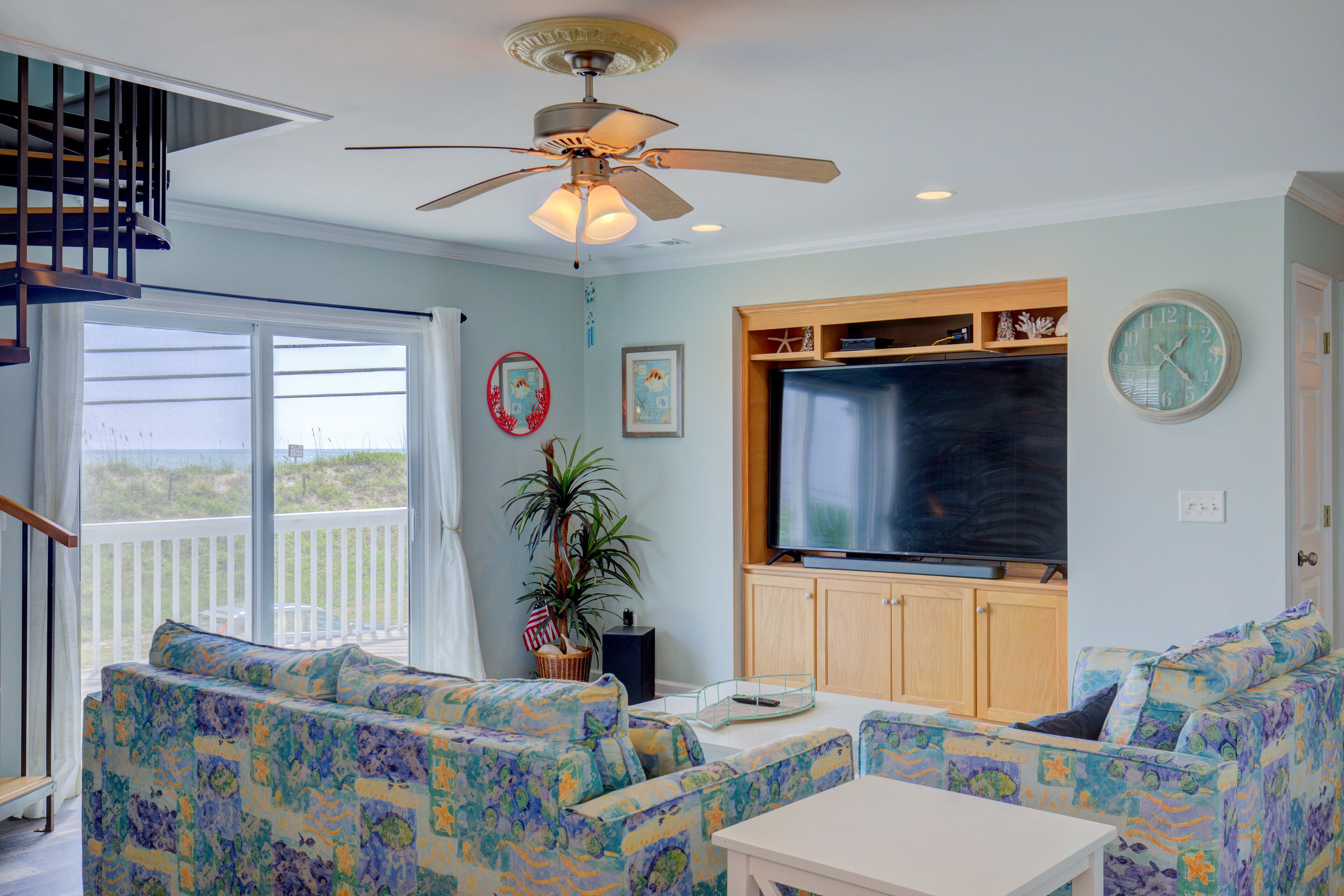 Brand new duplex with ocean & beach views, foosball table, outdoor shower, dock