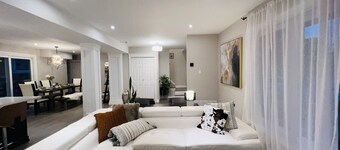Luxurious Home in Mississauga Golf and Country Club