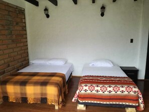 3 bedrooms, free WiFi - Accommodation in Intag - Ecuador. Cloud Forest / Cloud Forest. (Cotacachi)