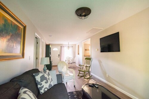 Quiet Country Feeling, Convenient to Everything, Fastest Internet