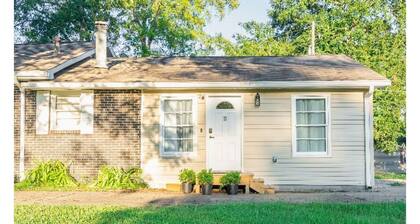 Quiet Country Feeling, Convenient to Everything, Fastest Internet