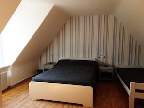 2 chambres, fer et planche Ă repasser, lit parapluie, Wi-Fi gratuit