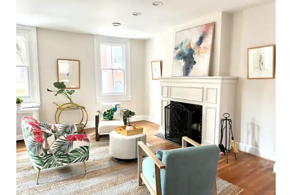 Historic Rittenhouse Beauty With Free Parking