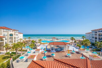 Ocean view condo with a pool, hot tub, tennis, beach access, washer/dryer & AC