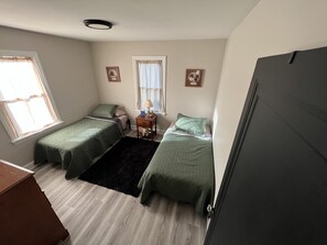 2 Schlafzimmer, Bügeleisen/Bügelbrett, WLAN, Bettwäsche