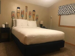 3 quartos, berço de viagem, Wi-Fi de cortesia, roupa de cama