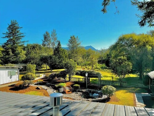 The HiddenGem-4 bedroom Main House