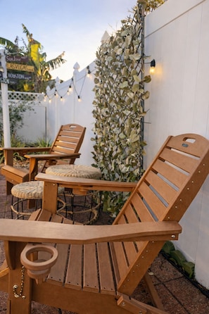 Terrace/patio - Tropical Vacation POOL Home in Melbourne, 7 mins to Beach (Melbourne)