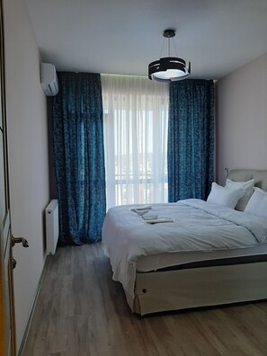 1 bedroom, iron/ironing board, travel crib, free WiFi