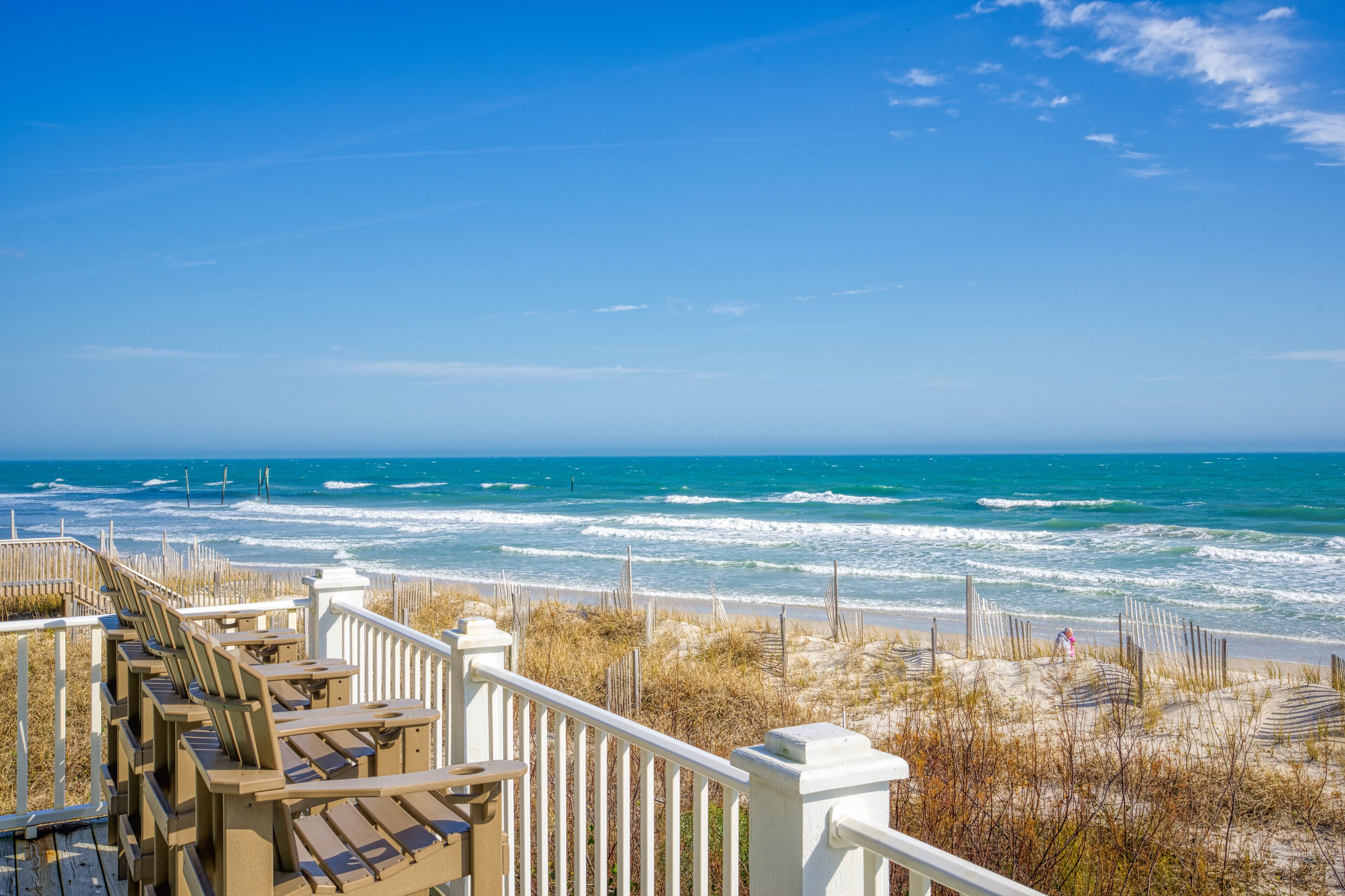 Oceanfront home with a pool, tennis, beach access, washer/dryer & central AC