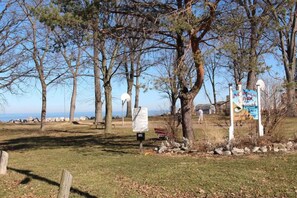 المنطقة المحيطة بالمنشأة