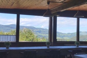 Dining - Beautiful Stone House, La Llosuca (AS)
