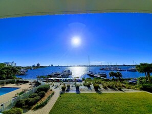 Piscina all'aperto, una piscina riscaldata
