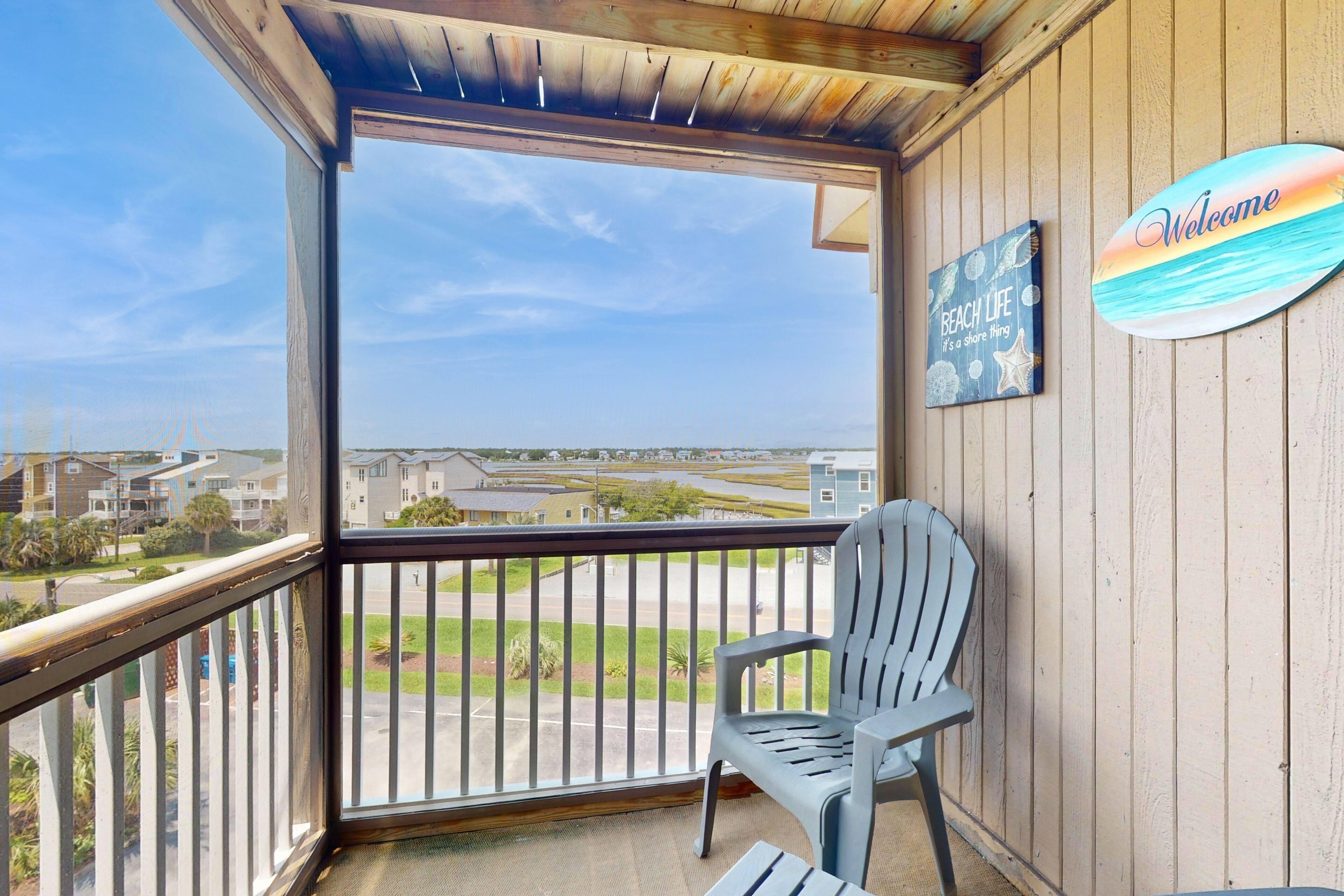 Topsail Dunes condo with oceanfront deck, oceanside pool & waterway-view porch