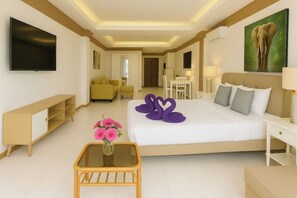 2 habitaciones, escritorio, tabla de planchar con plancha y wifi gratis 