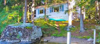 Beautiful updated lakefront home with a washer/dryer, grill & dog-friendly