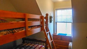 2 chambres, fer et planche à repasser, accès Internet, draps fournis