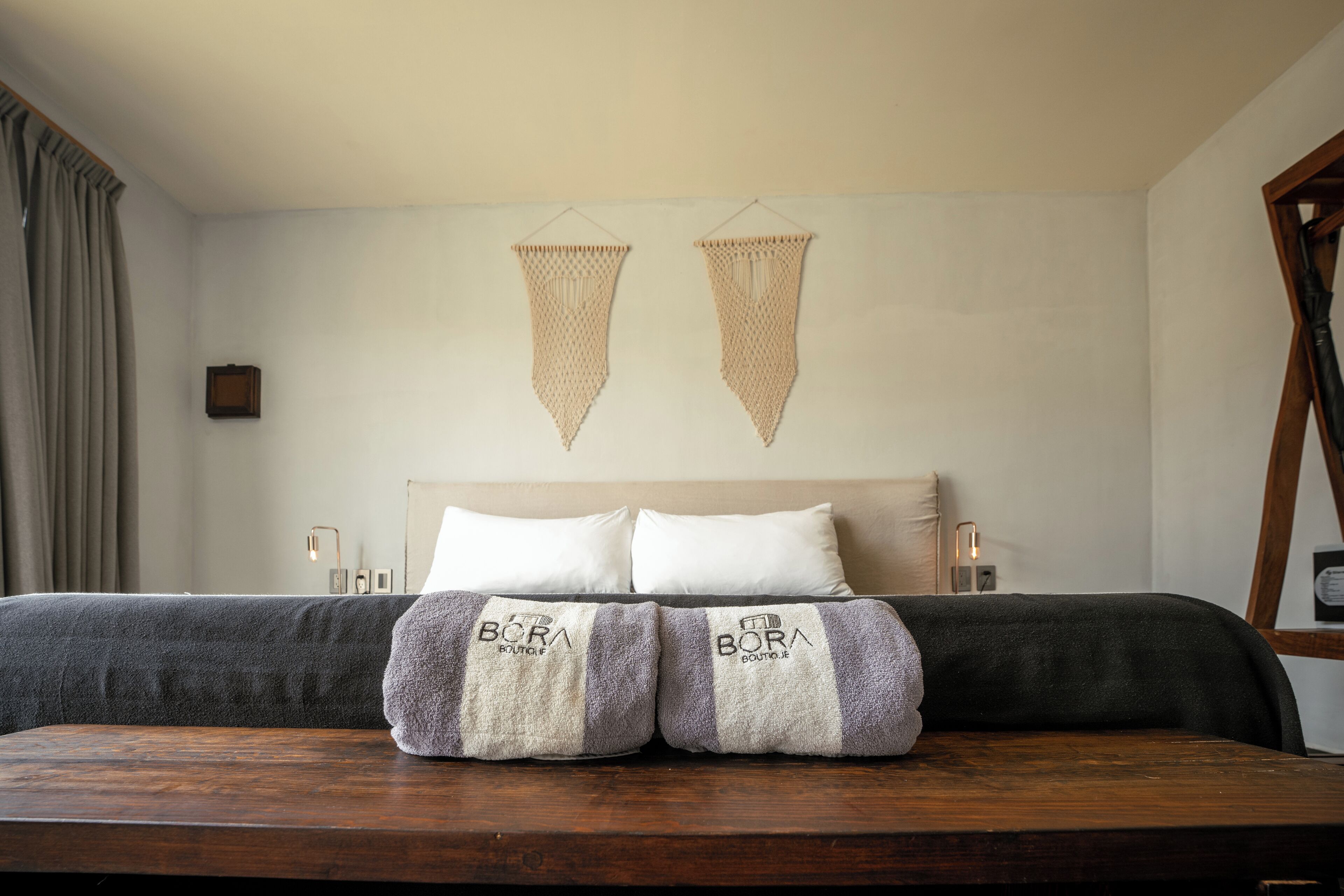 Nhà | Bộ đồ giường cao cấp, nệm cao su hoạt tính (memory foam) 