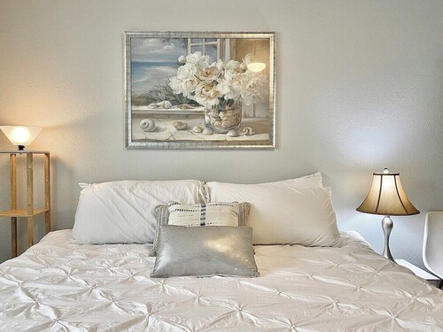 Budget-PetFriendly+1BR+Central+Tiny+Affordable