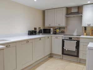 Private kitchen - 2 bedroom accommodation in Hothfield (Hothfield)