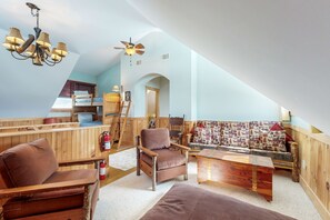 3 Schlafzimmer, Bügeleisen/Bügelbrett, Internetzugang, Bettwäsche