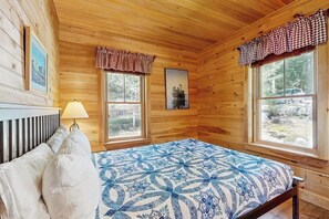 3 bedrooms, iron/ironing board, Internet, bed sheets - Captivating lakefront home with private dock, row boat, firepit, and lake views (Meredith)